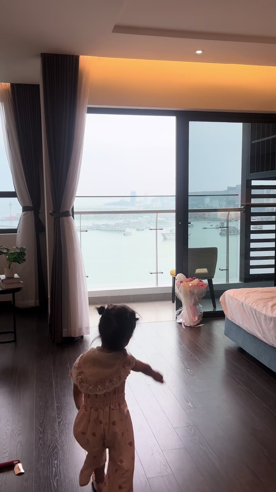 @Hoàng Khả Ngân