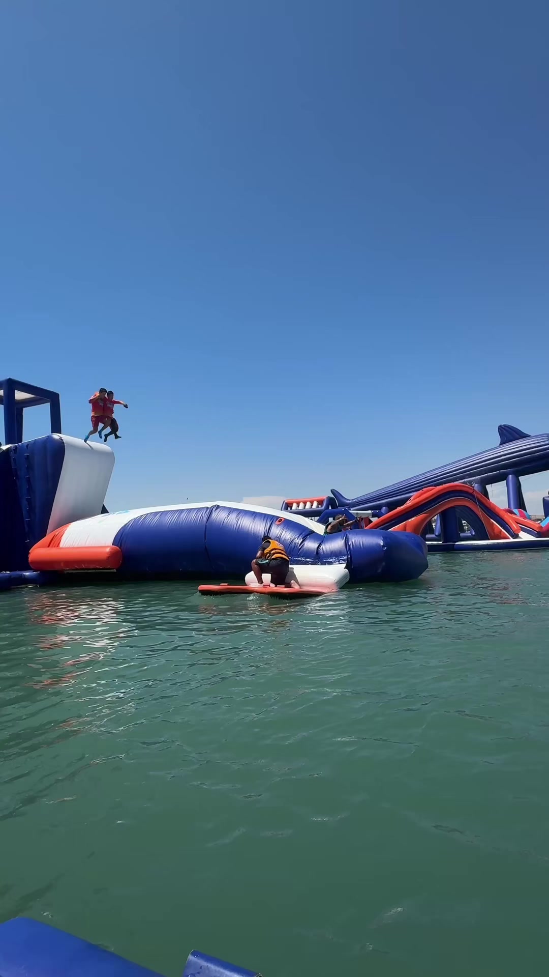 @Yakupark Paracas