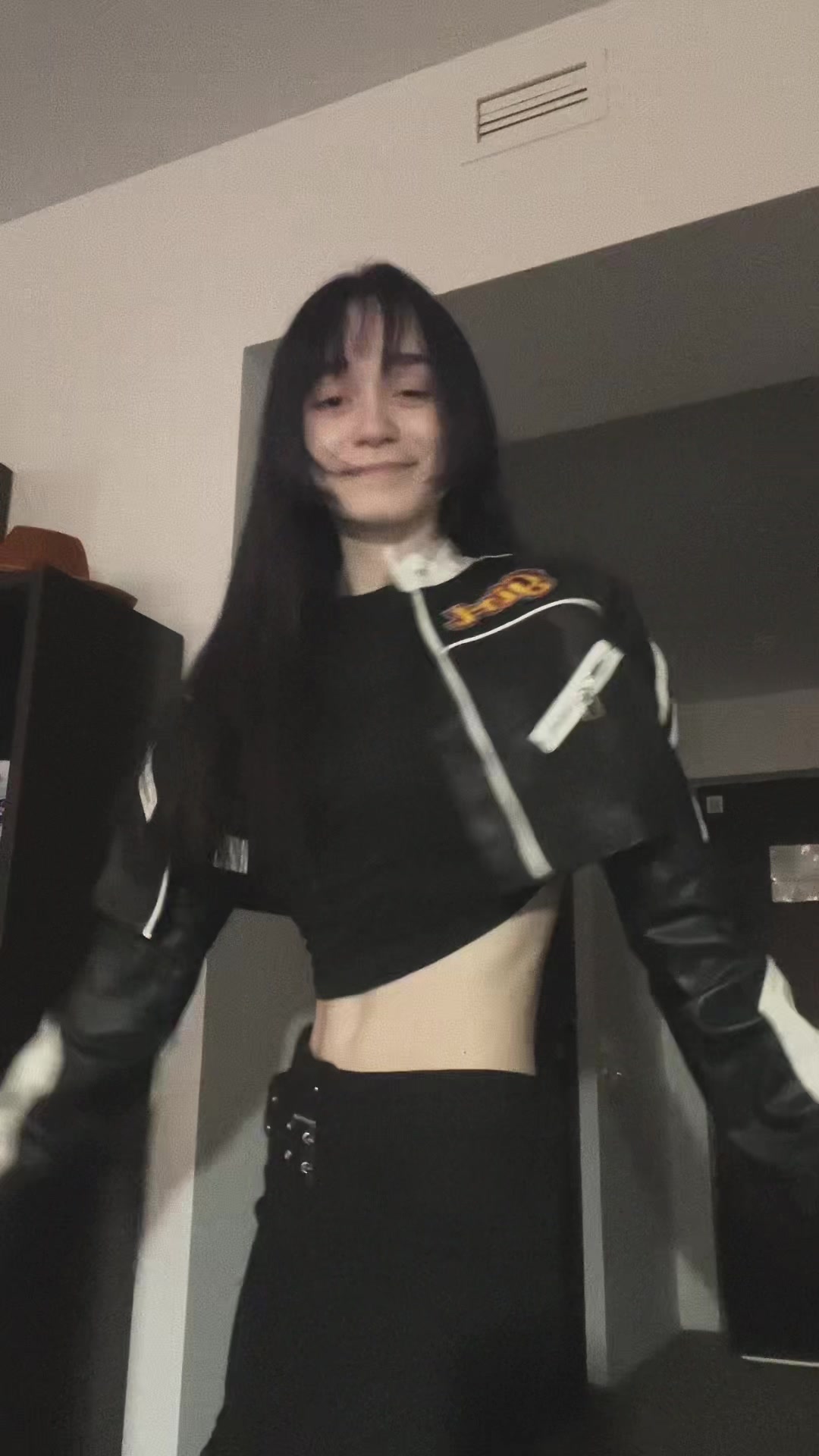 @???