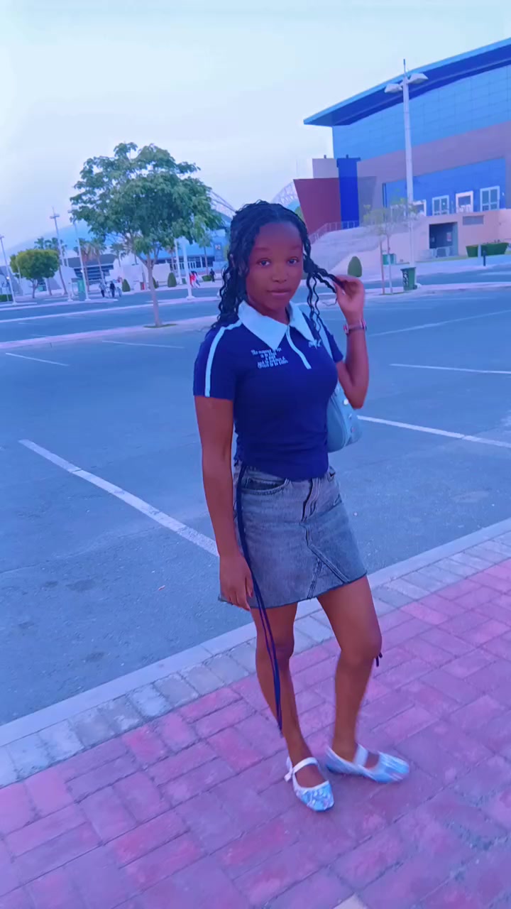 @NjeeRY🫅❤️🌸