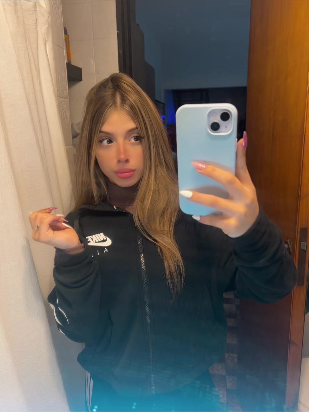 @777