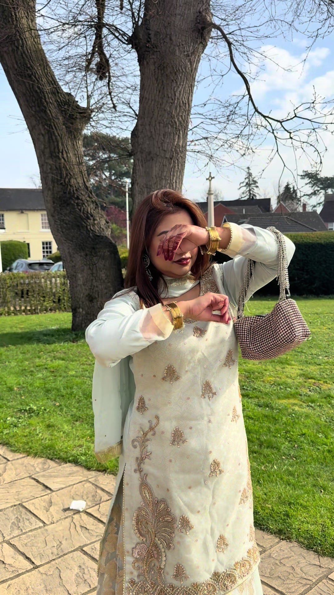 @Samia Moon