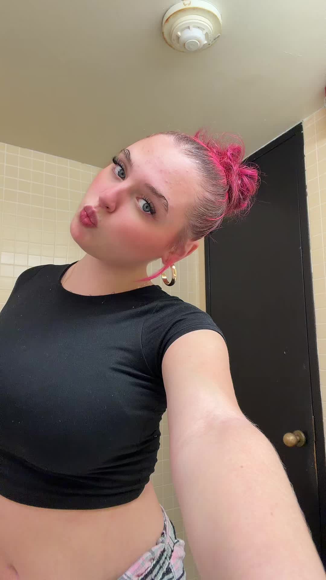 @oliviaaaaa