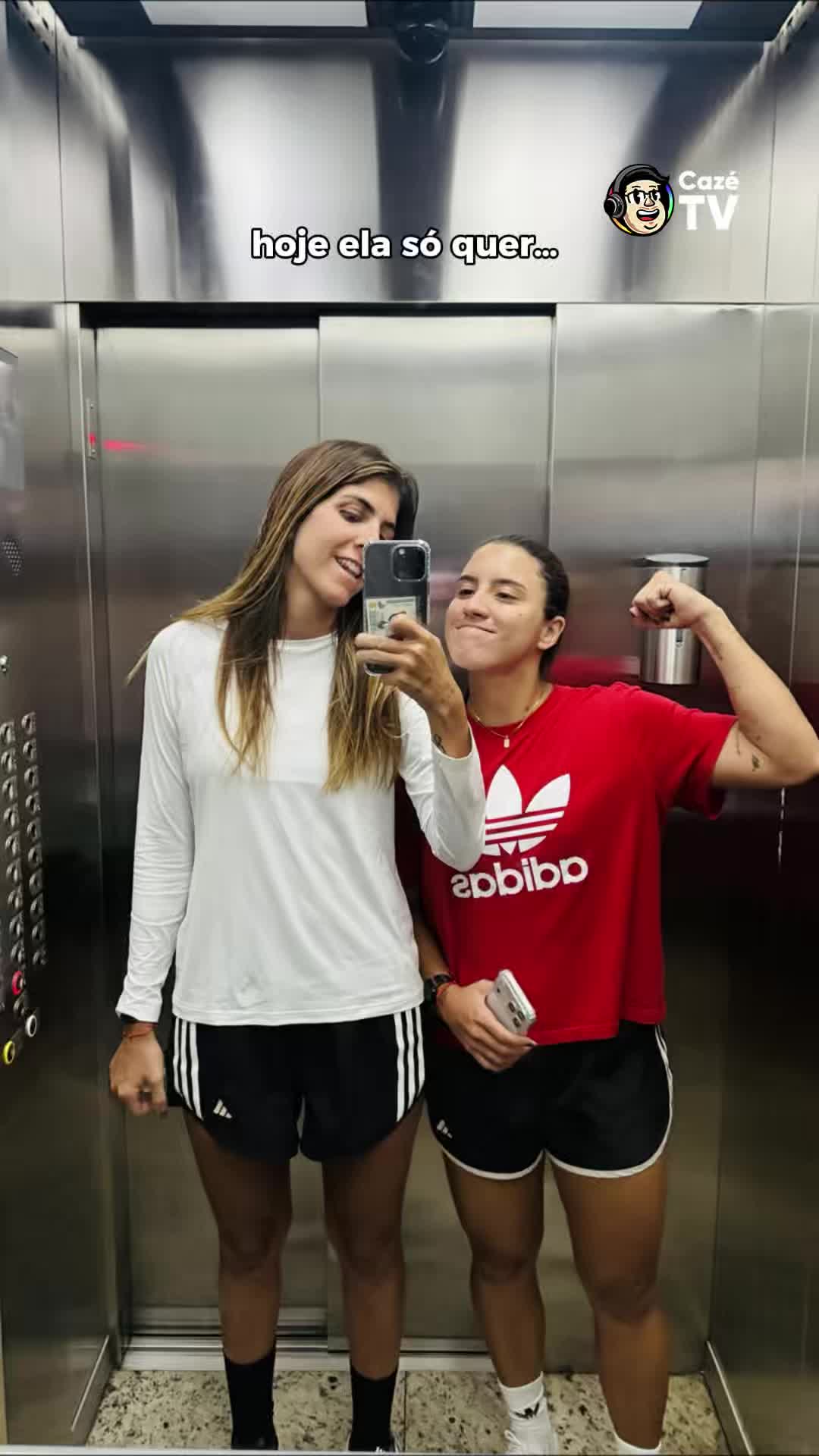 @Carolixas