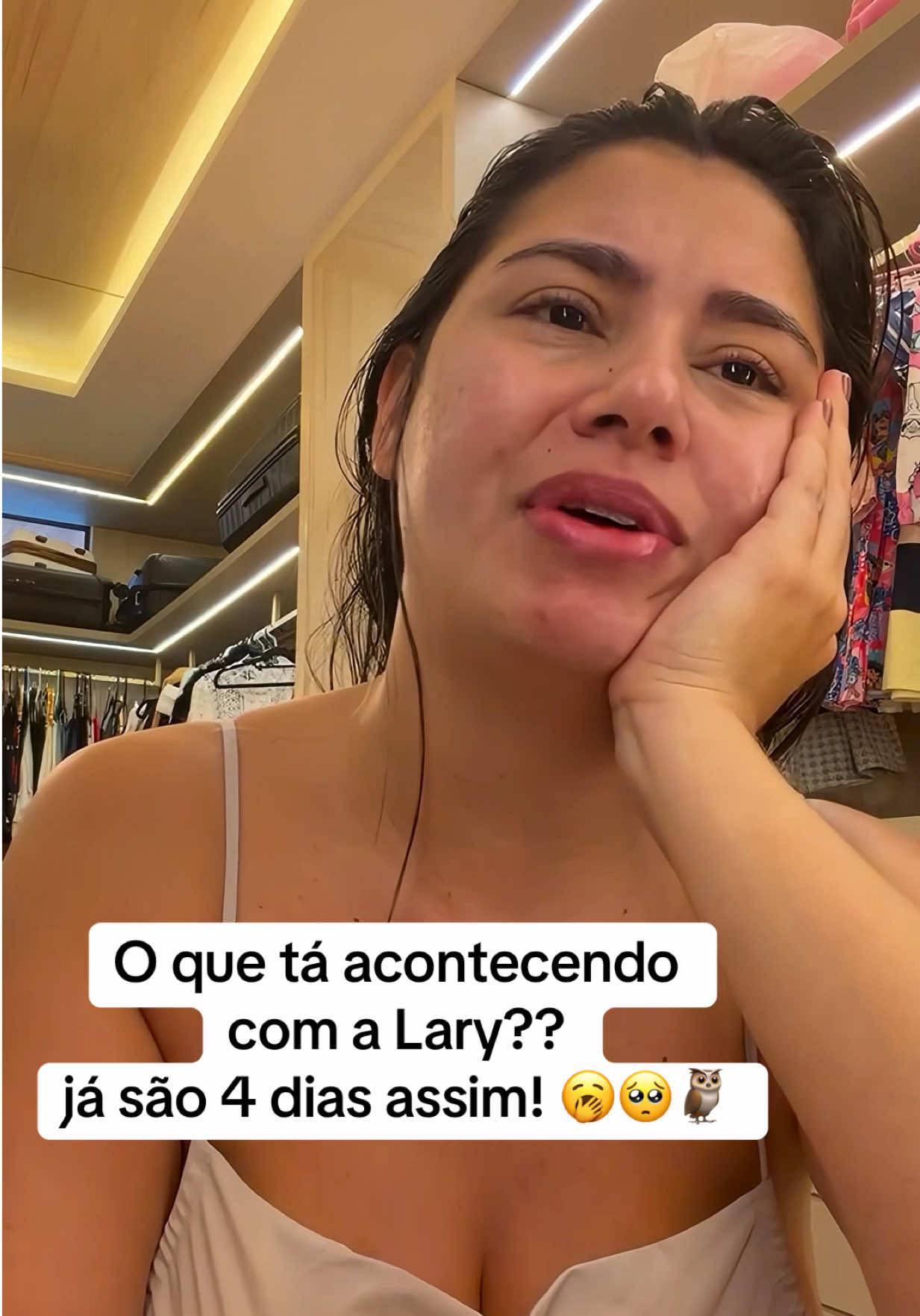 @laryiingrid01