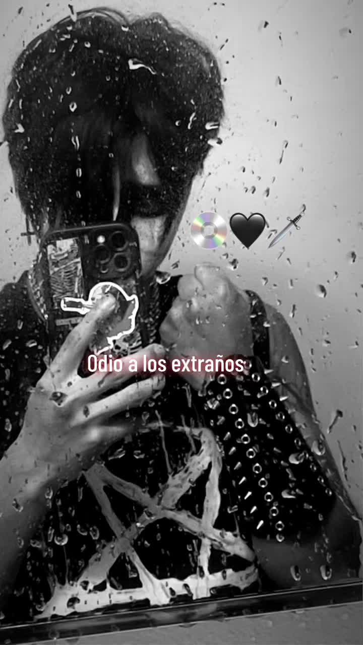 @Øystein Kaosk💿🖤🗡️