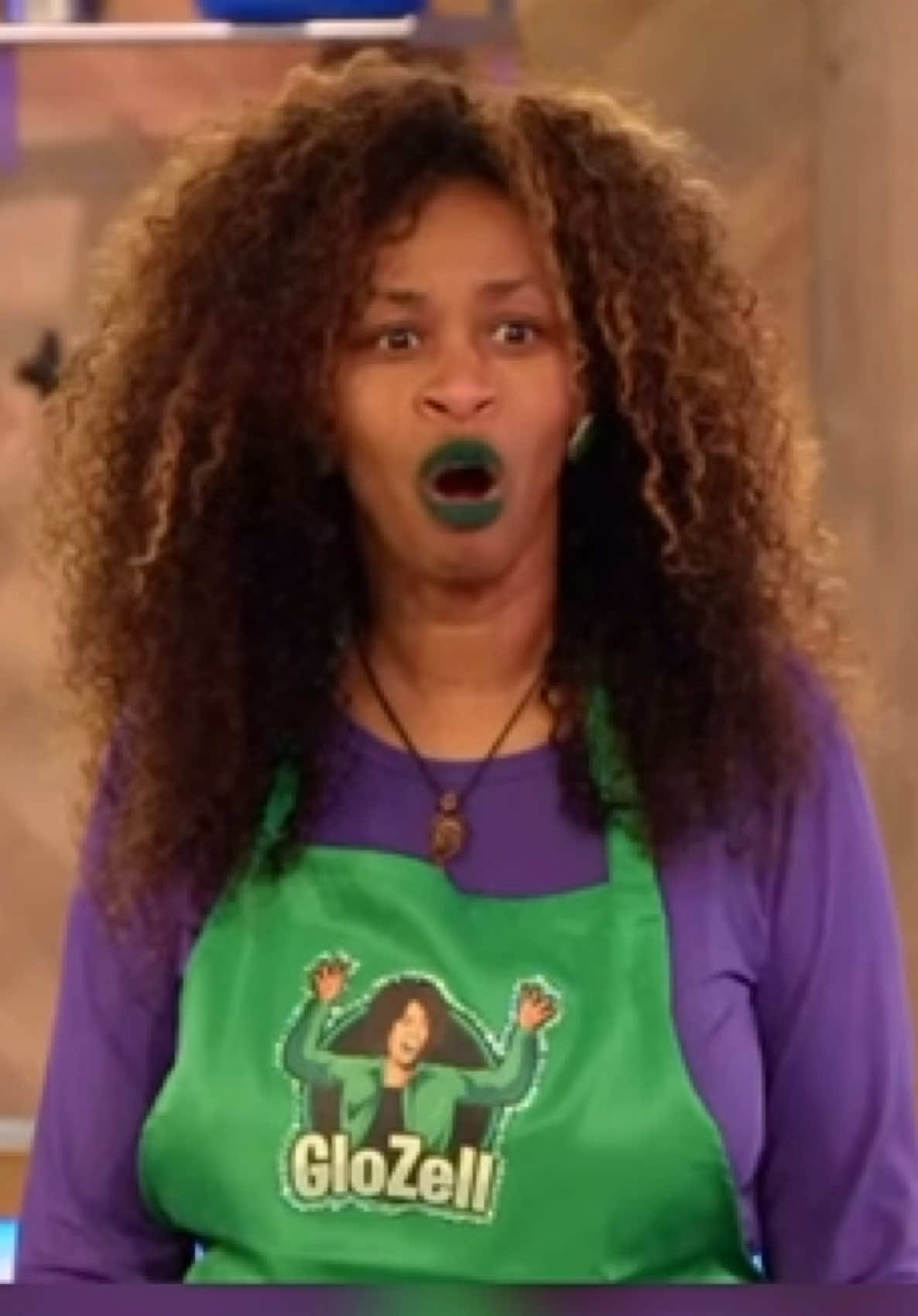 @GloZell