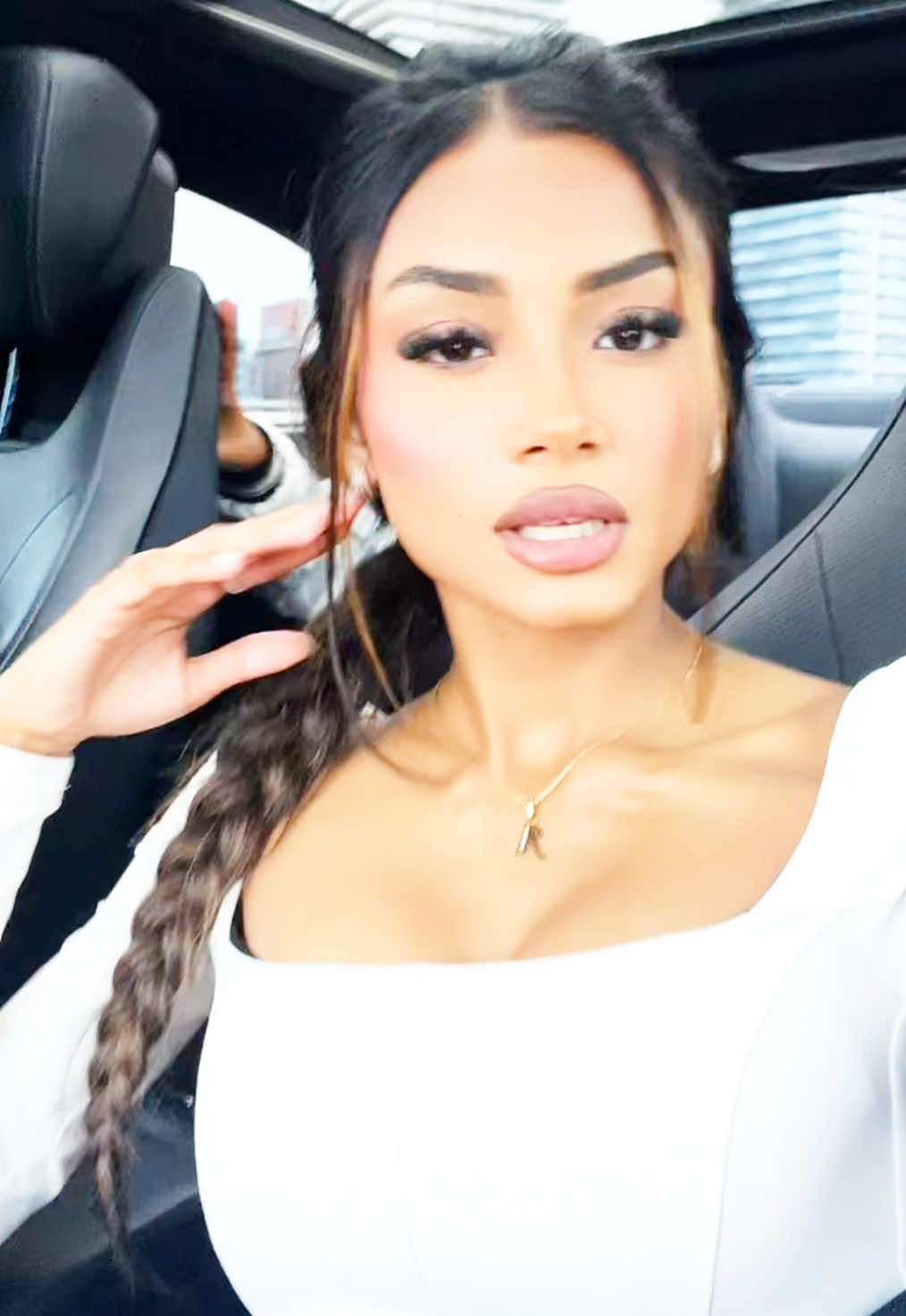 @🤫