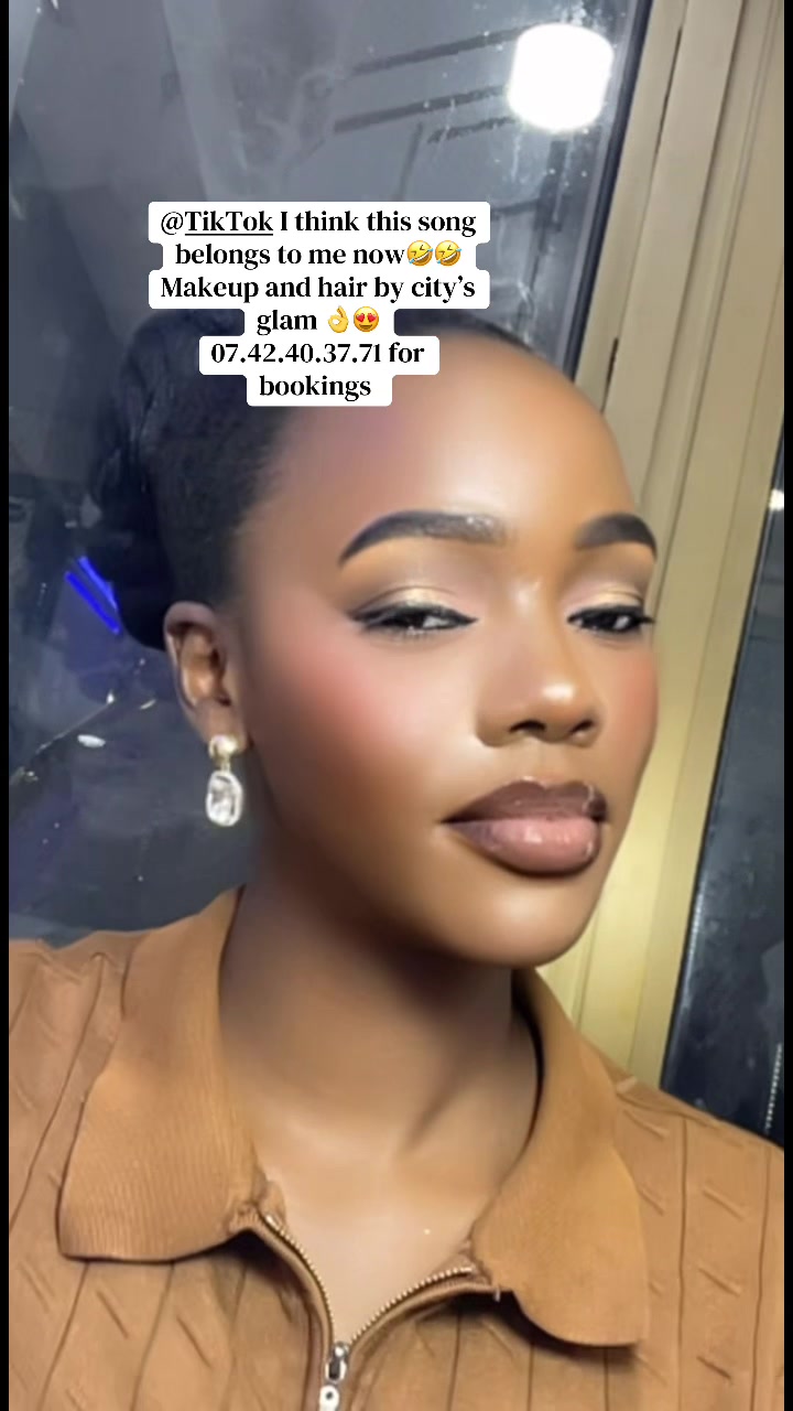 @CITYSglamMAKEUP&HAIR0742403771