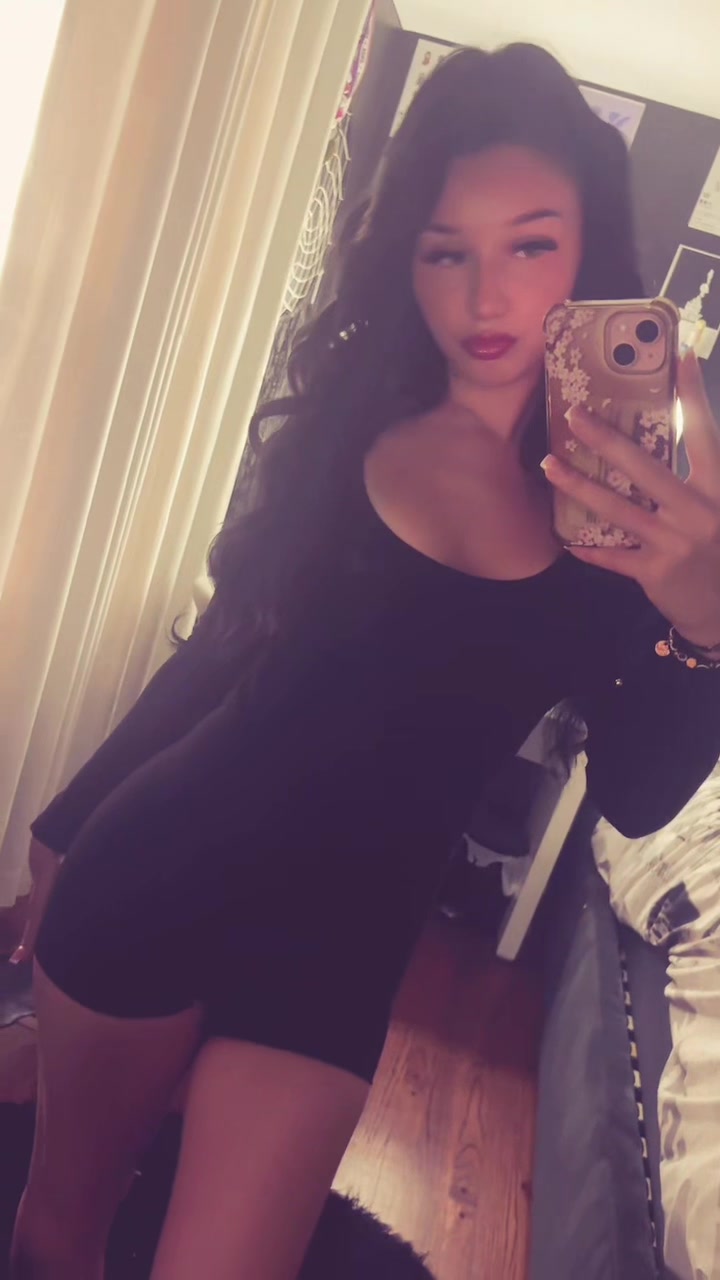 @bella