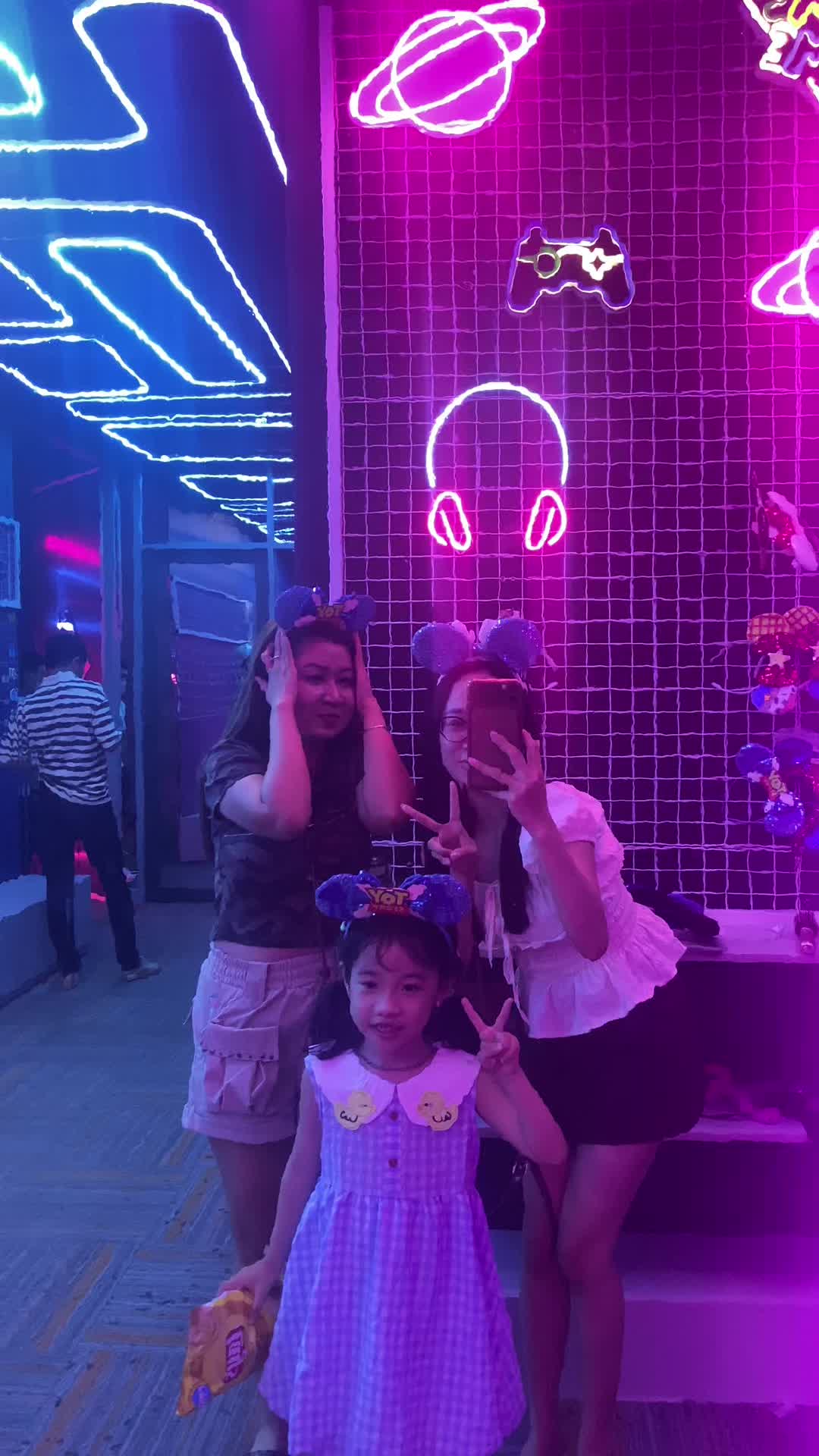 @Hồng Phúc