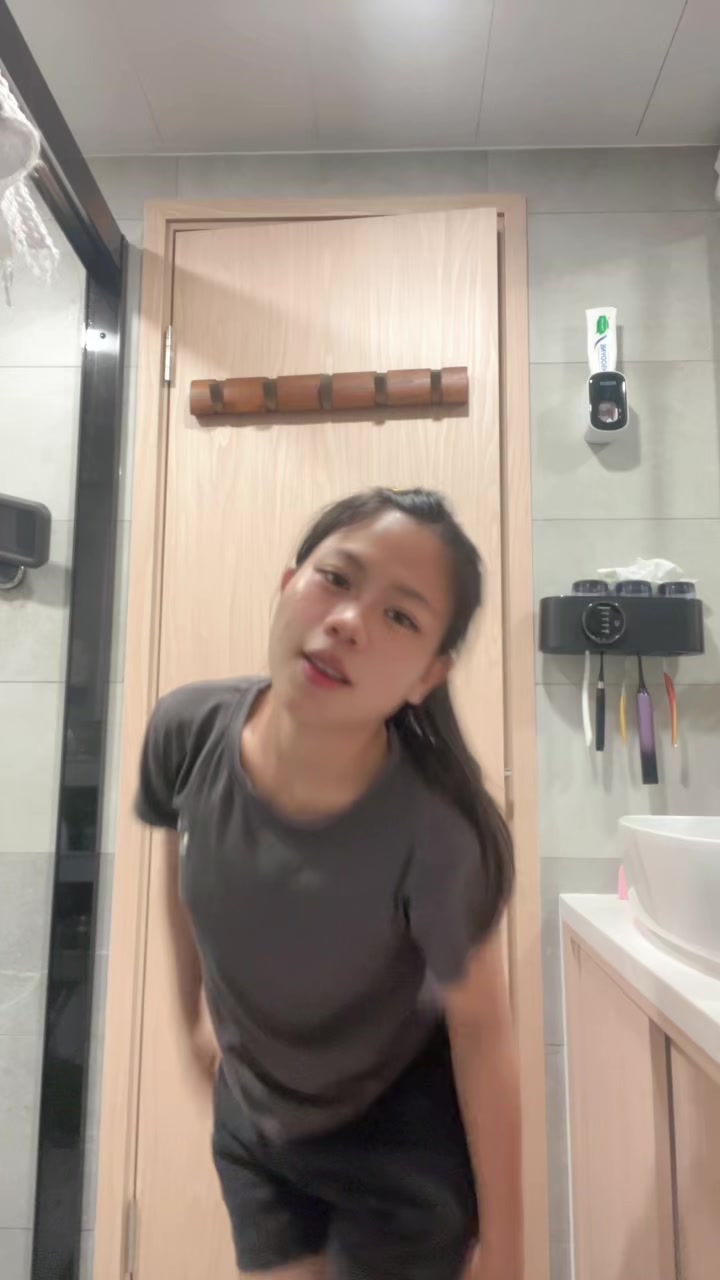 @memelooo