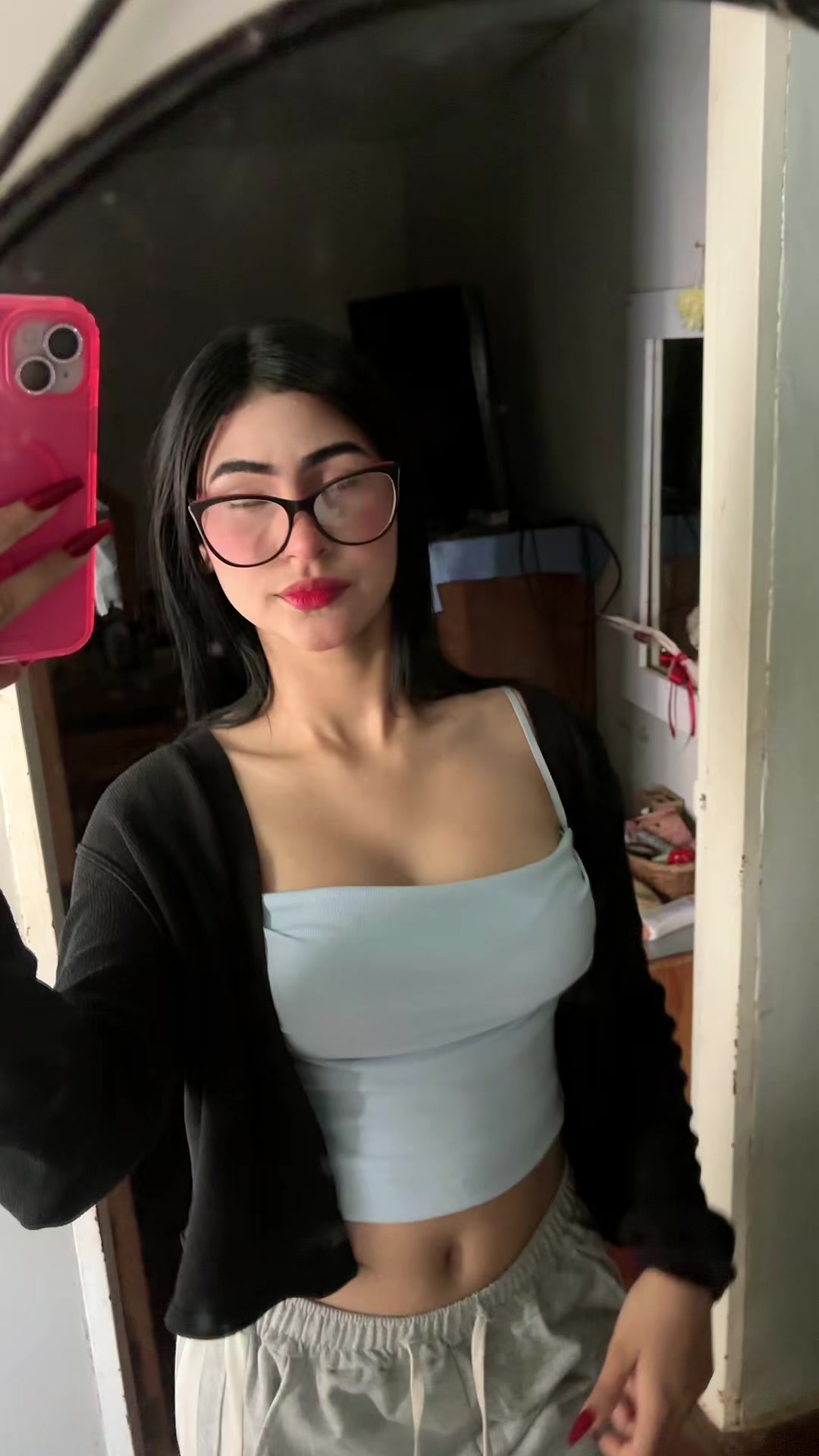 @Nicole