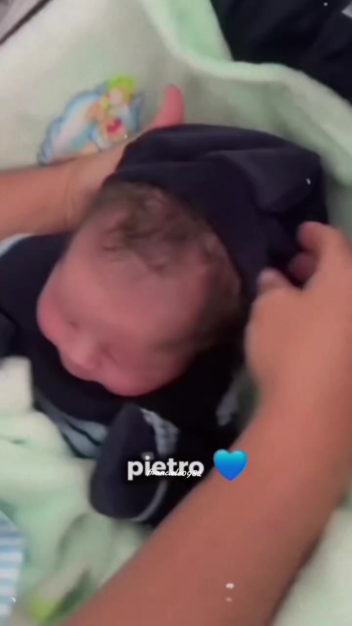 @𝐅𝐫𝐚𝐧𝐜𝐢𝐞𝐥𝐞
