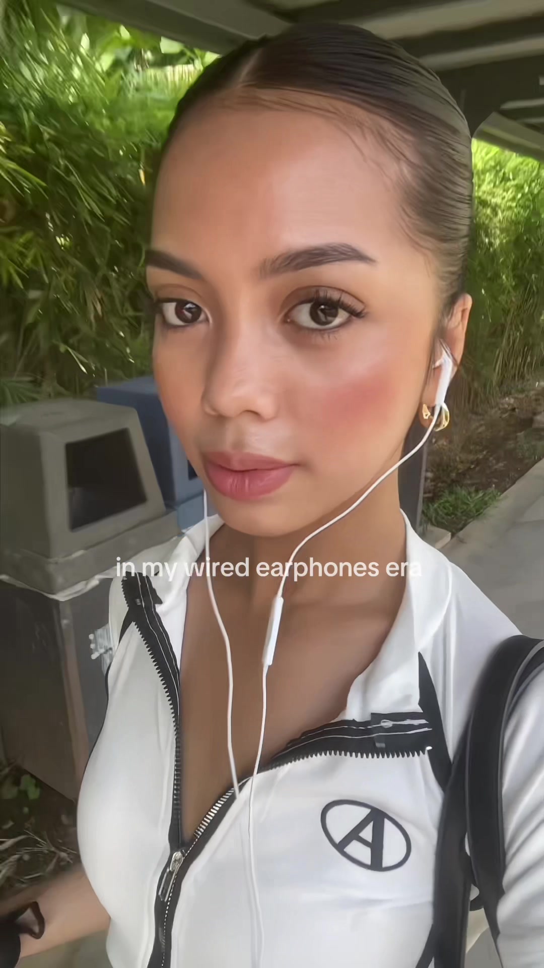 @gnelyelhsa_
