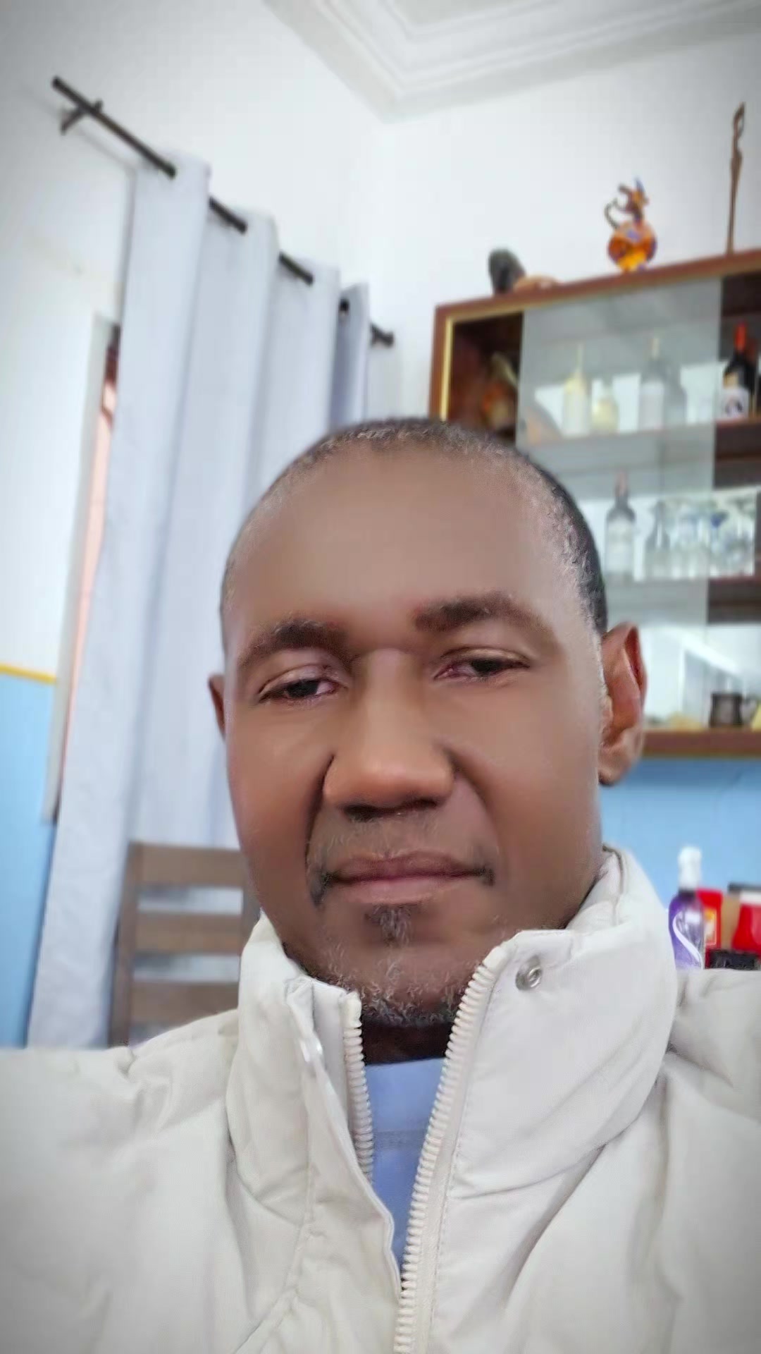 @T