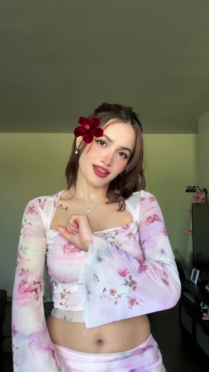 @🐰