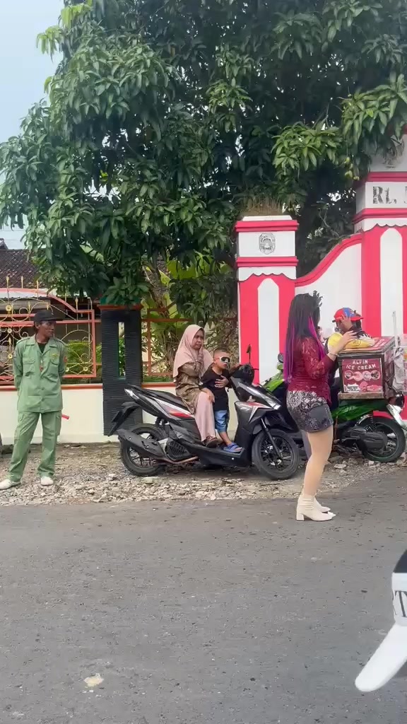 @mukidi