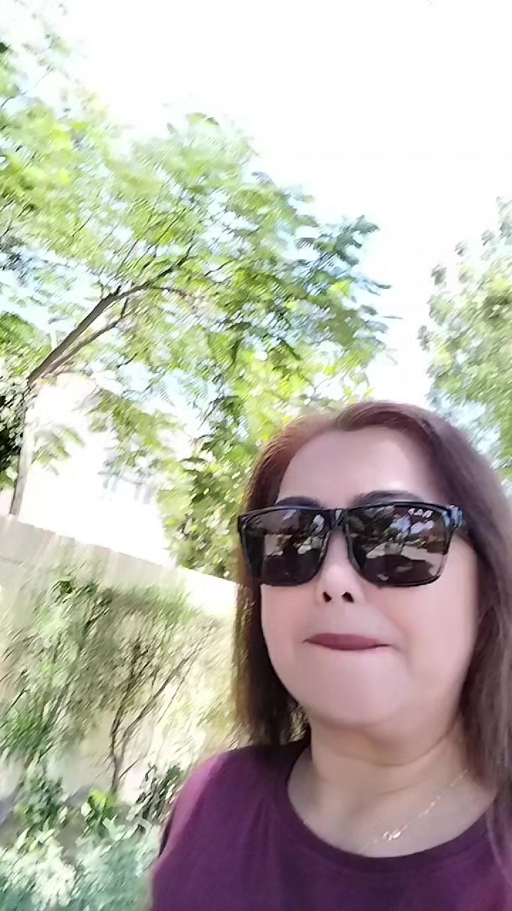@imafakelover