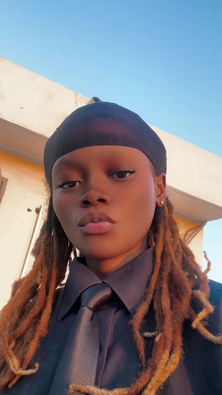 @Dįa Kebe