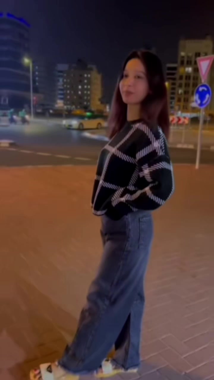 @Angry girl😈 🇦🇪🇱🇰💋