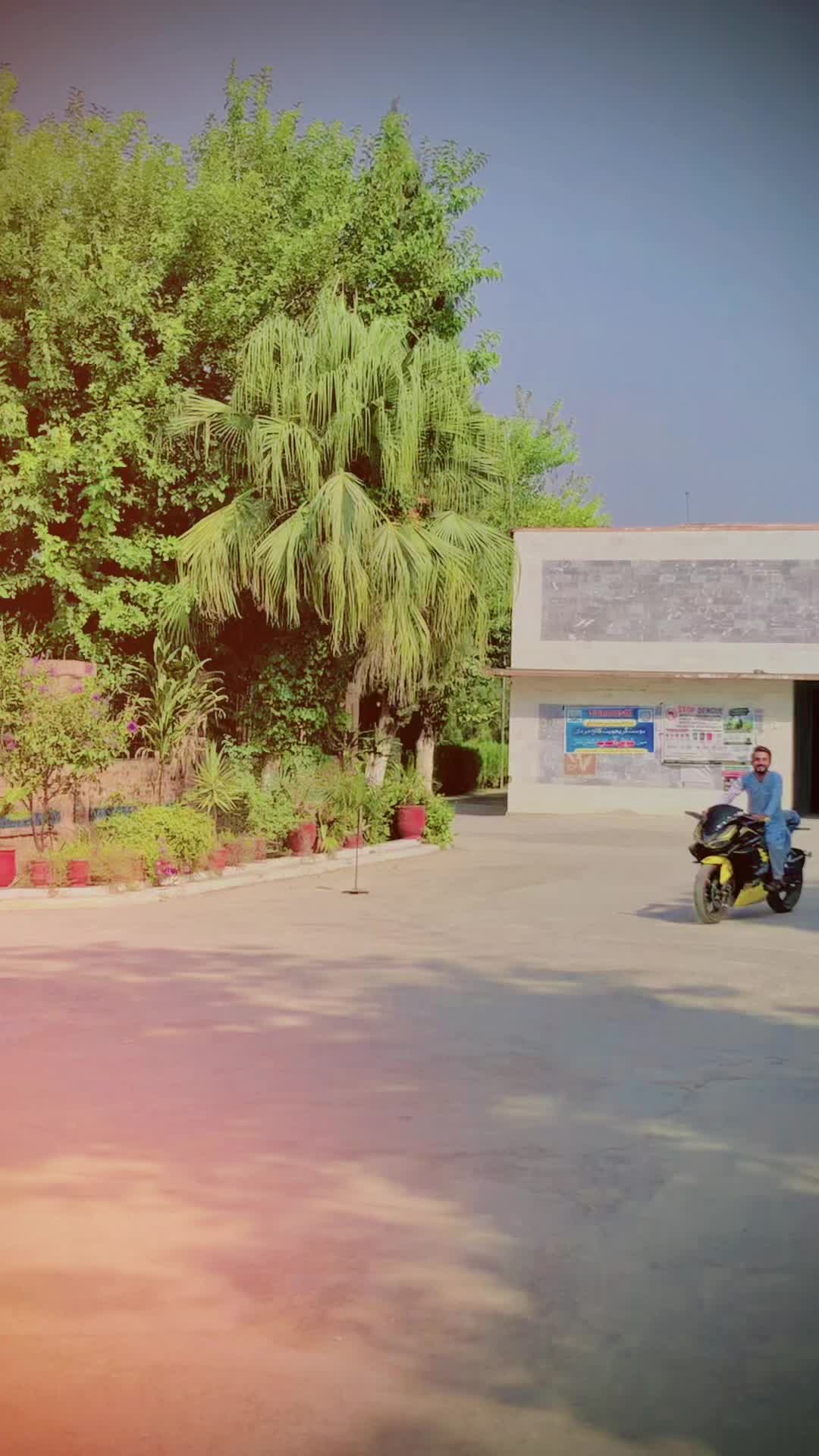 @𝙍𝙖𝙚𝙚𝙨 🦅 مردانے