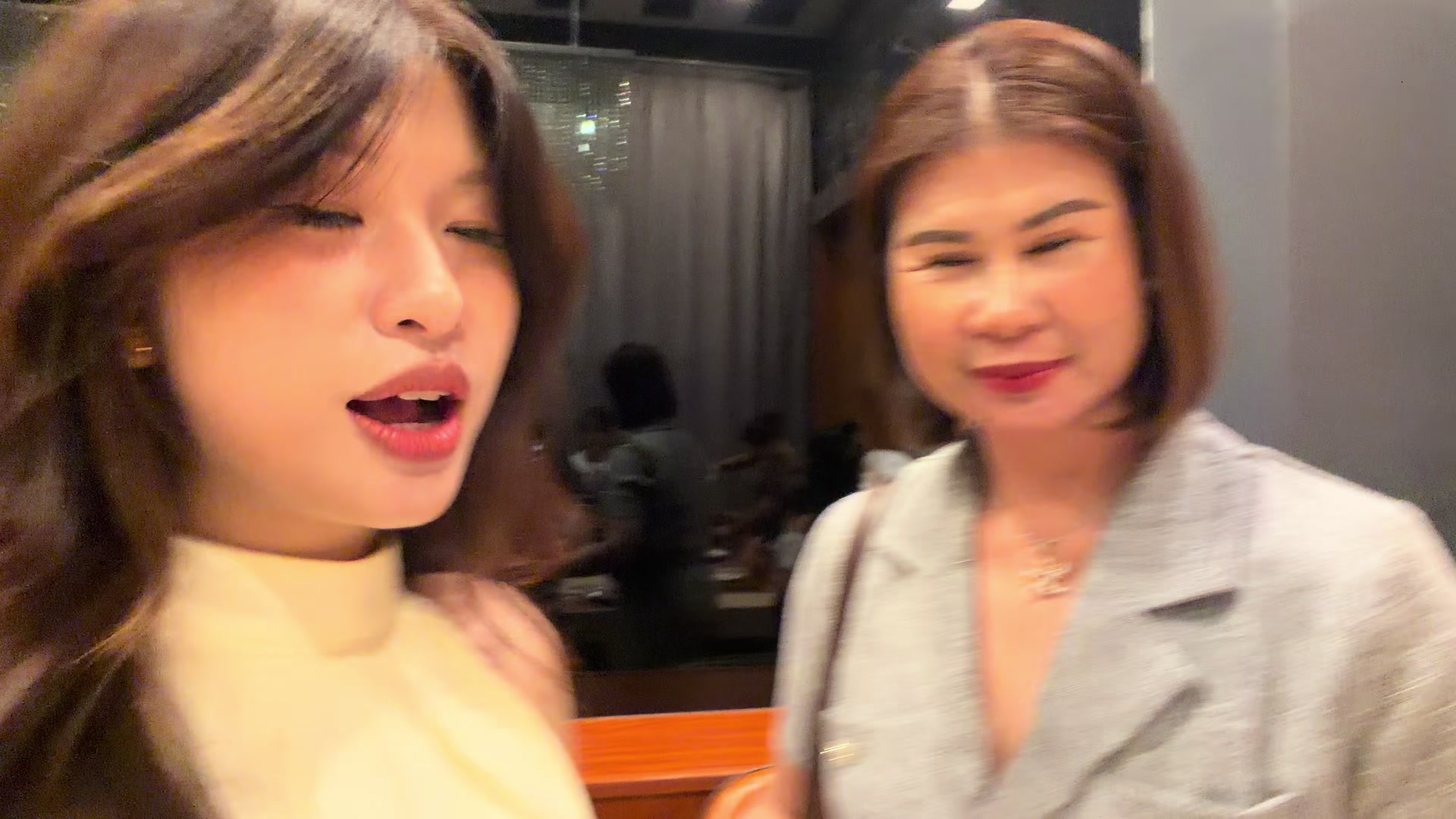 @Monika-ម៉ូនីកា