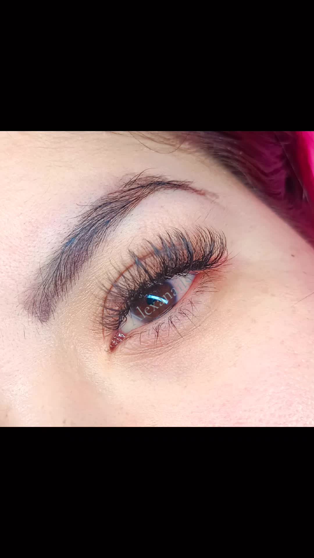 @AlexaNails