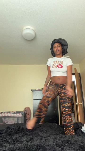 @Therealprettyeyes