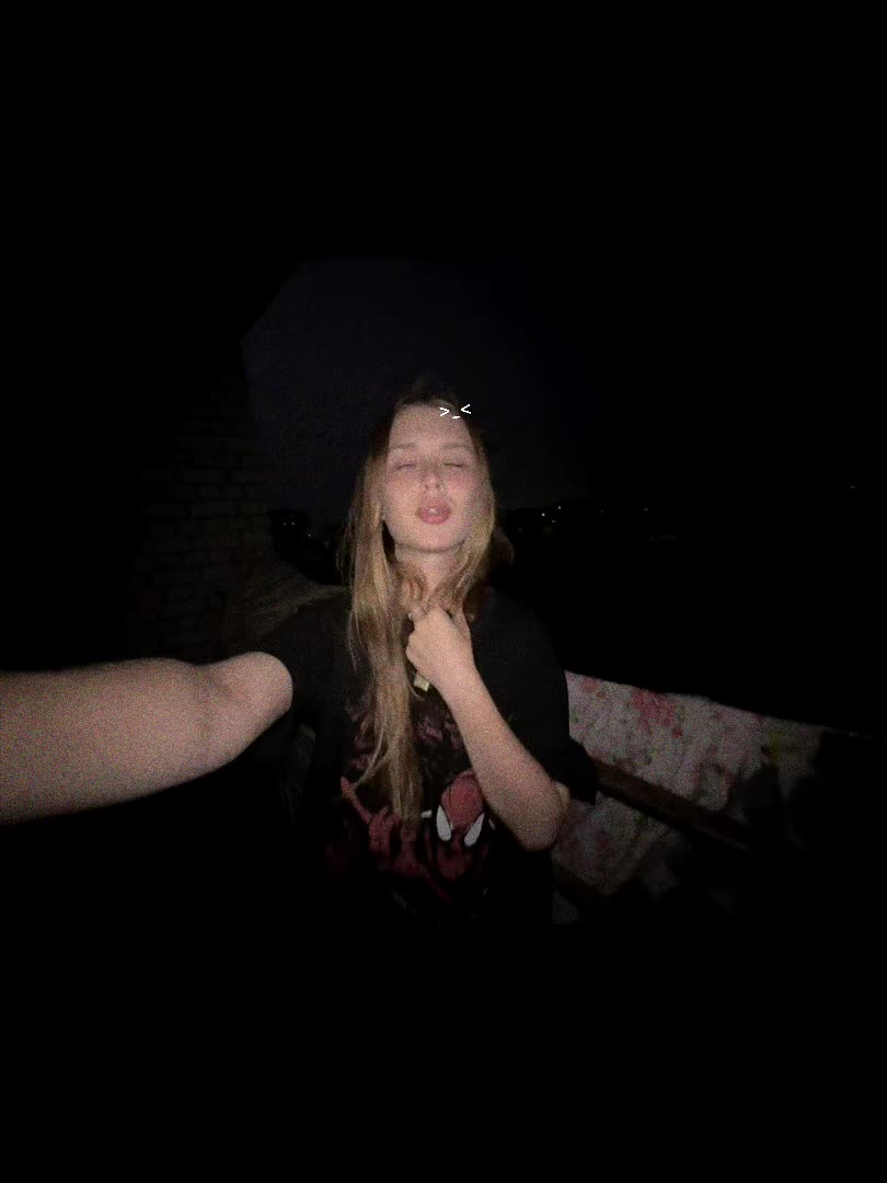 @анька🫠