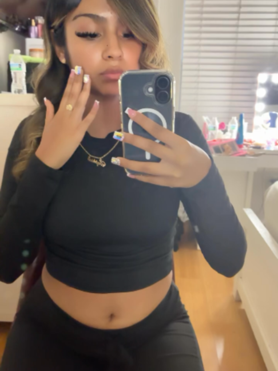 @️
