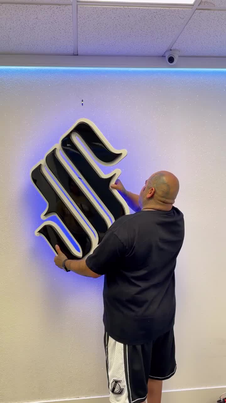 @MANIFEST STUDIO