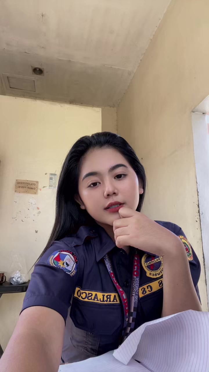 @khriz