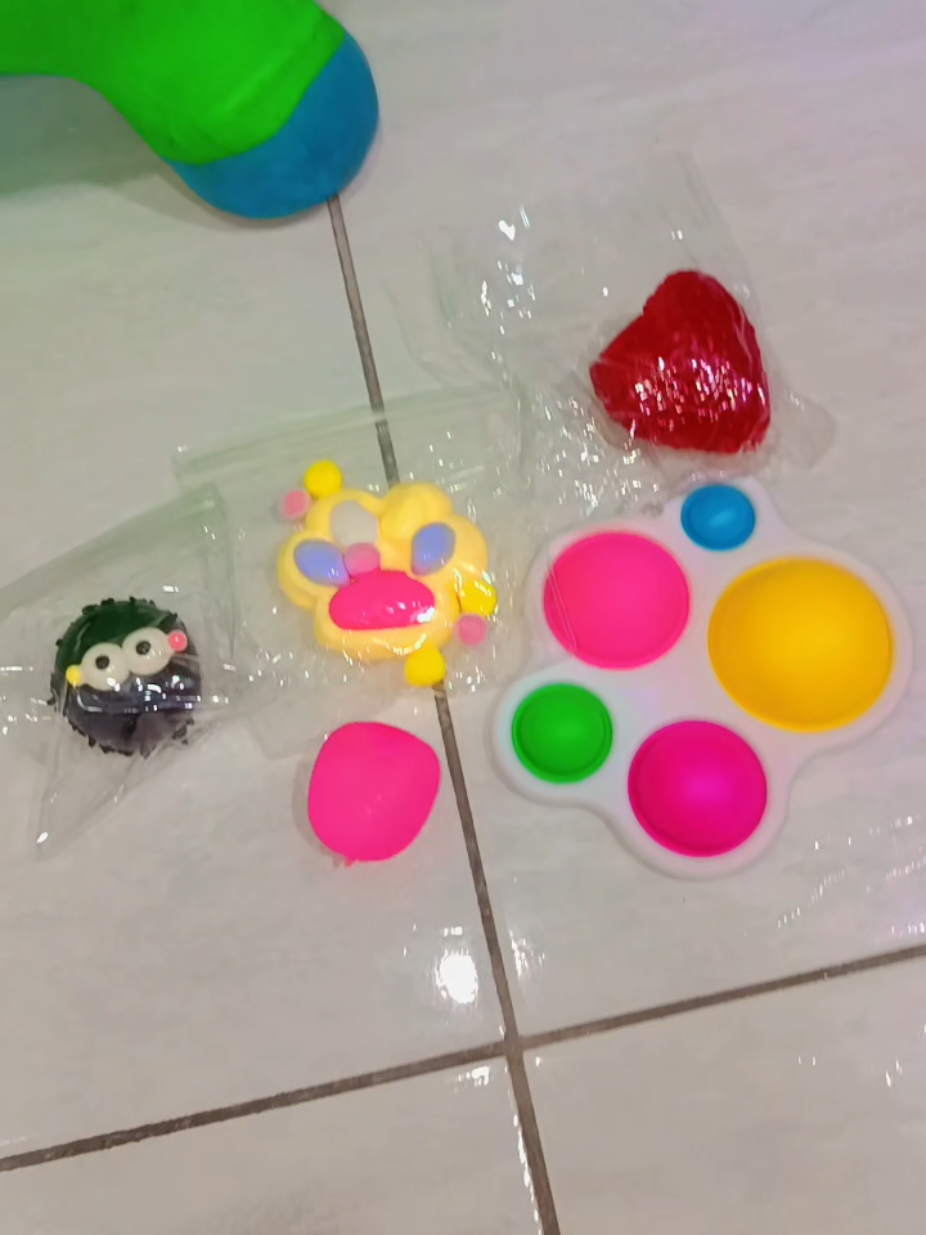 @🌷Loh Fidgets😽