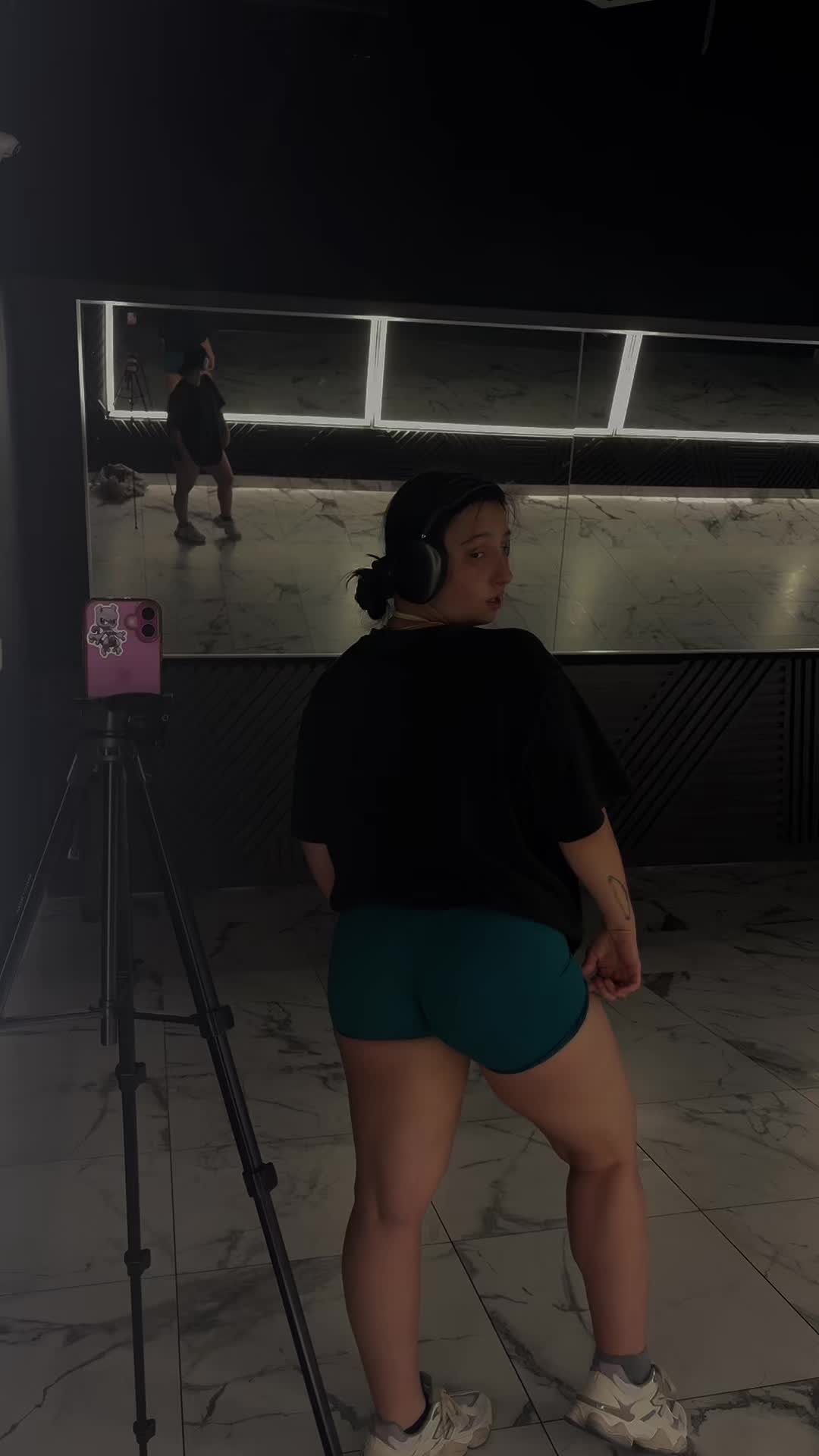 @KaylaLifts