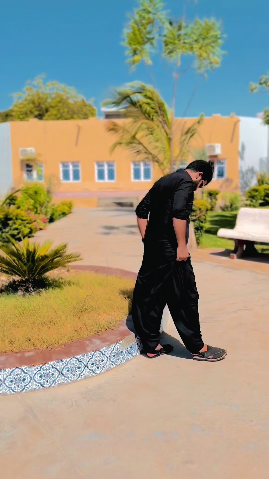 @𝐁𝐚𝐛𝐚𝐫 𝐁𝐚𝐥𝐨𝐮𝐜𝐡 ✪