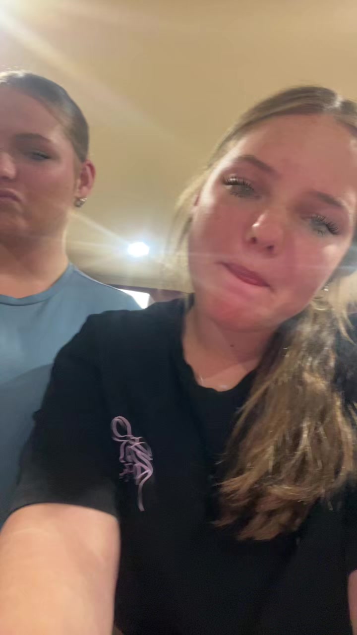 @Chloe🫶