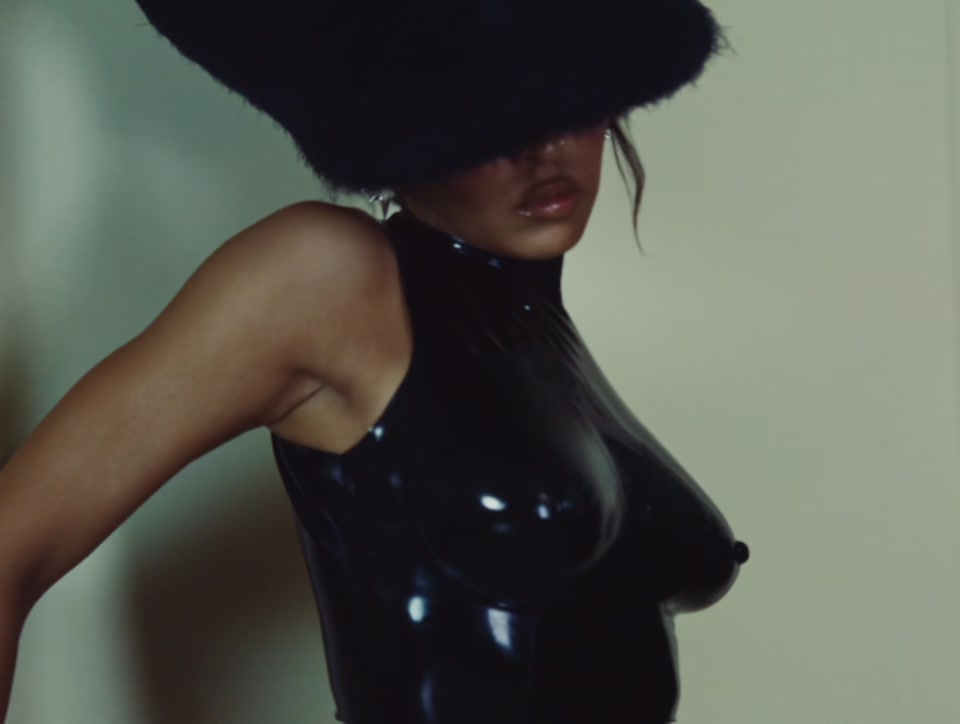 @Tinashe