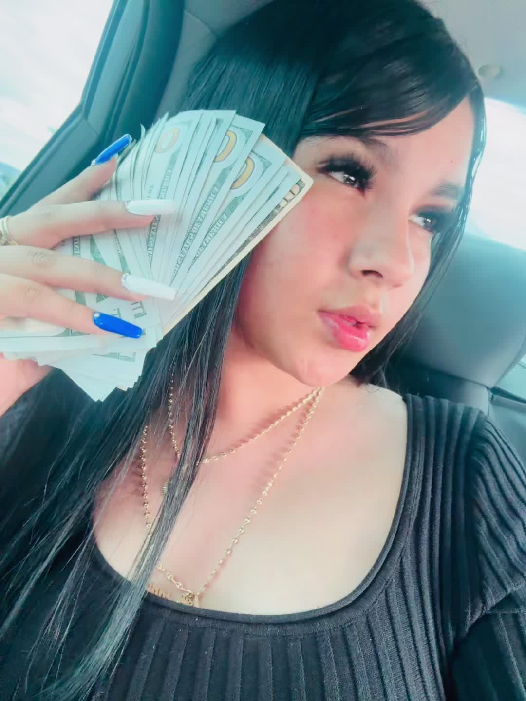 @Angely 👸🏻