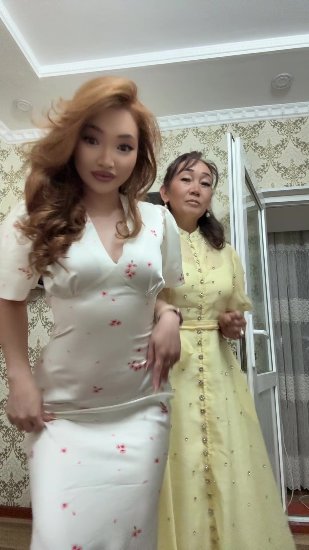 @fakosssia