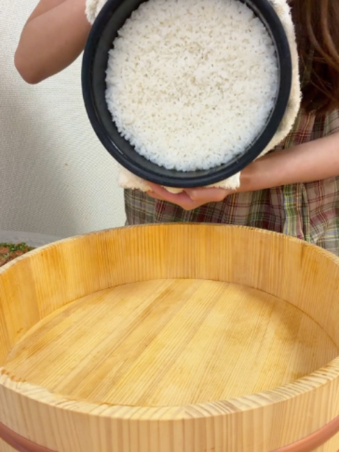 @楽々【食の変態】