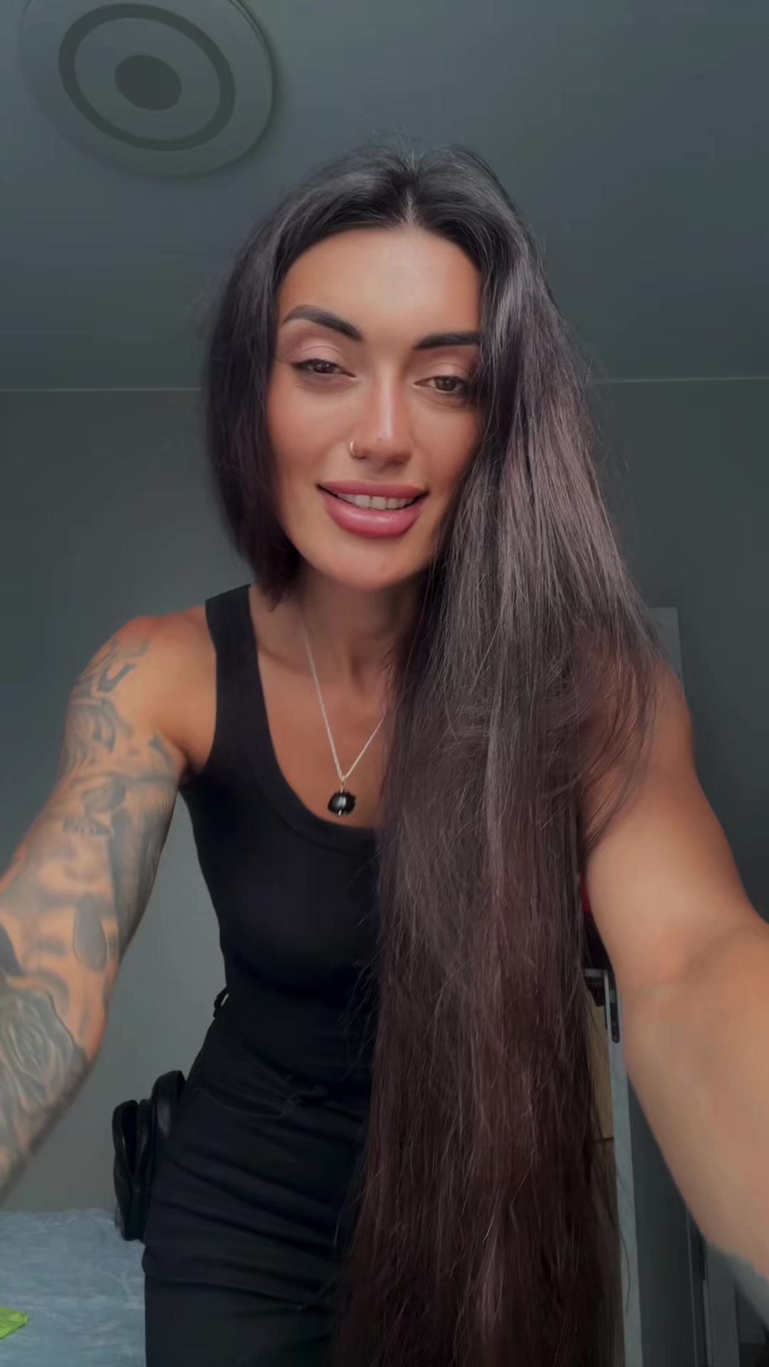 @Тина
