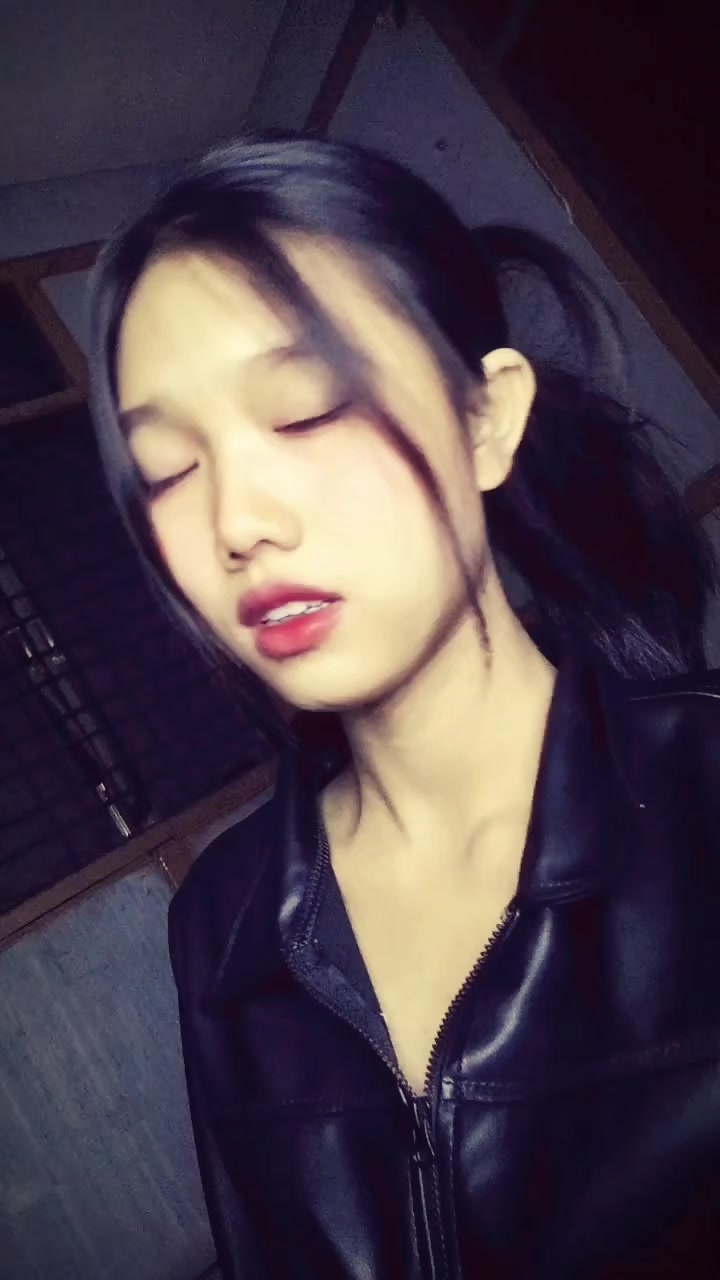 @Kim Zuri