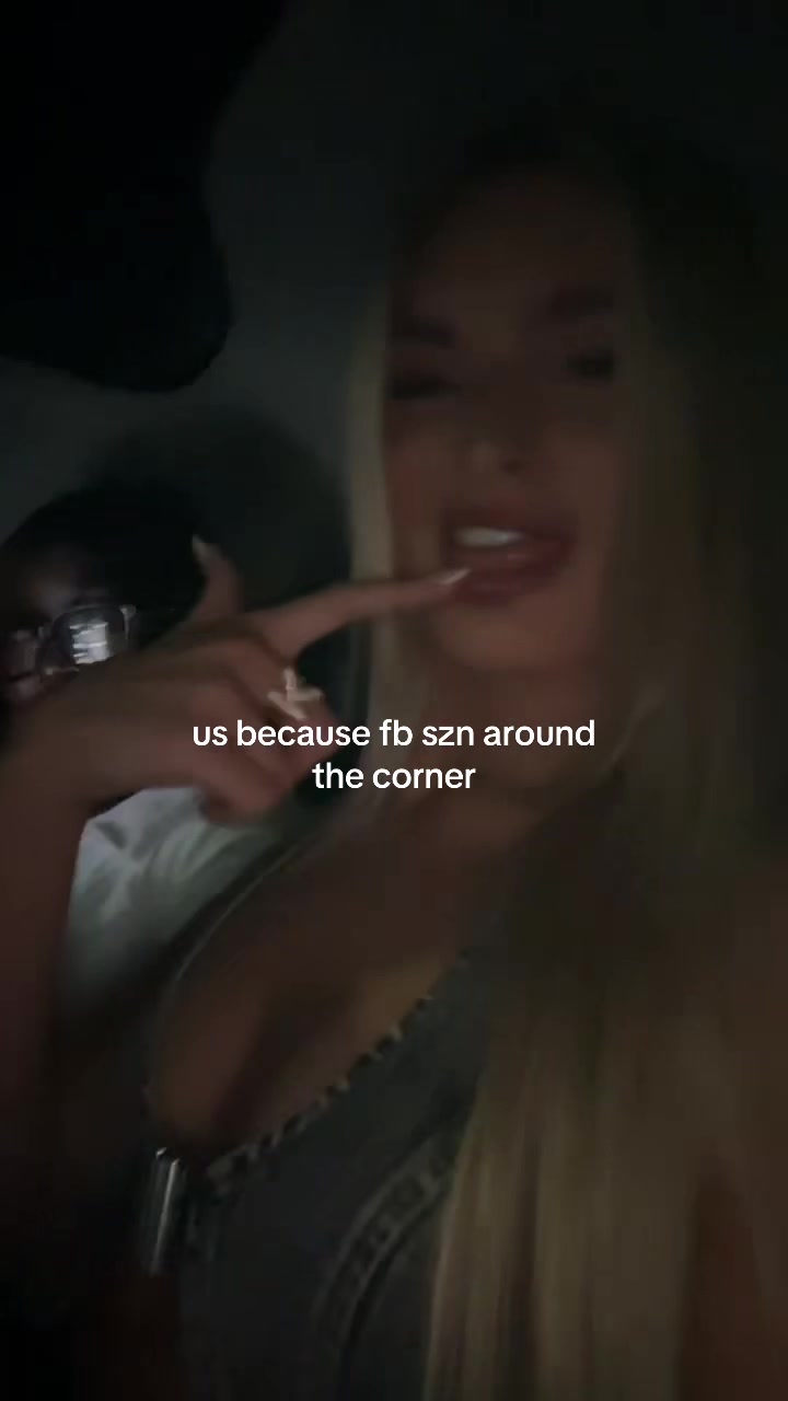 @Klaudia Gillette