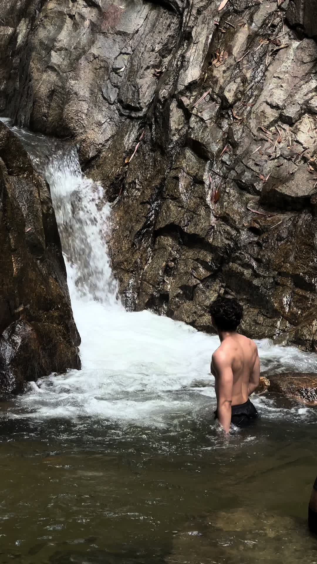 @adxm_imn