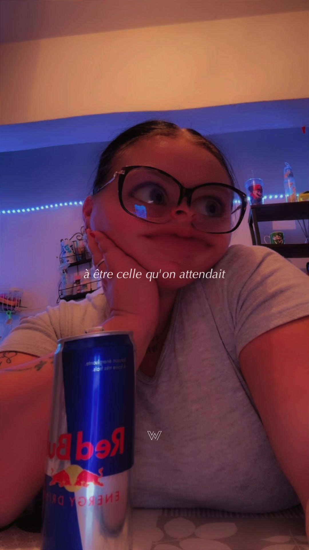 @𝐊𝐞𝐥𝐥𝐲’✞