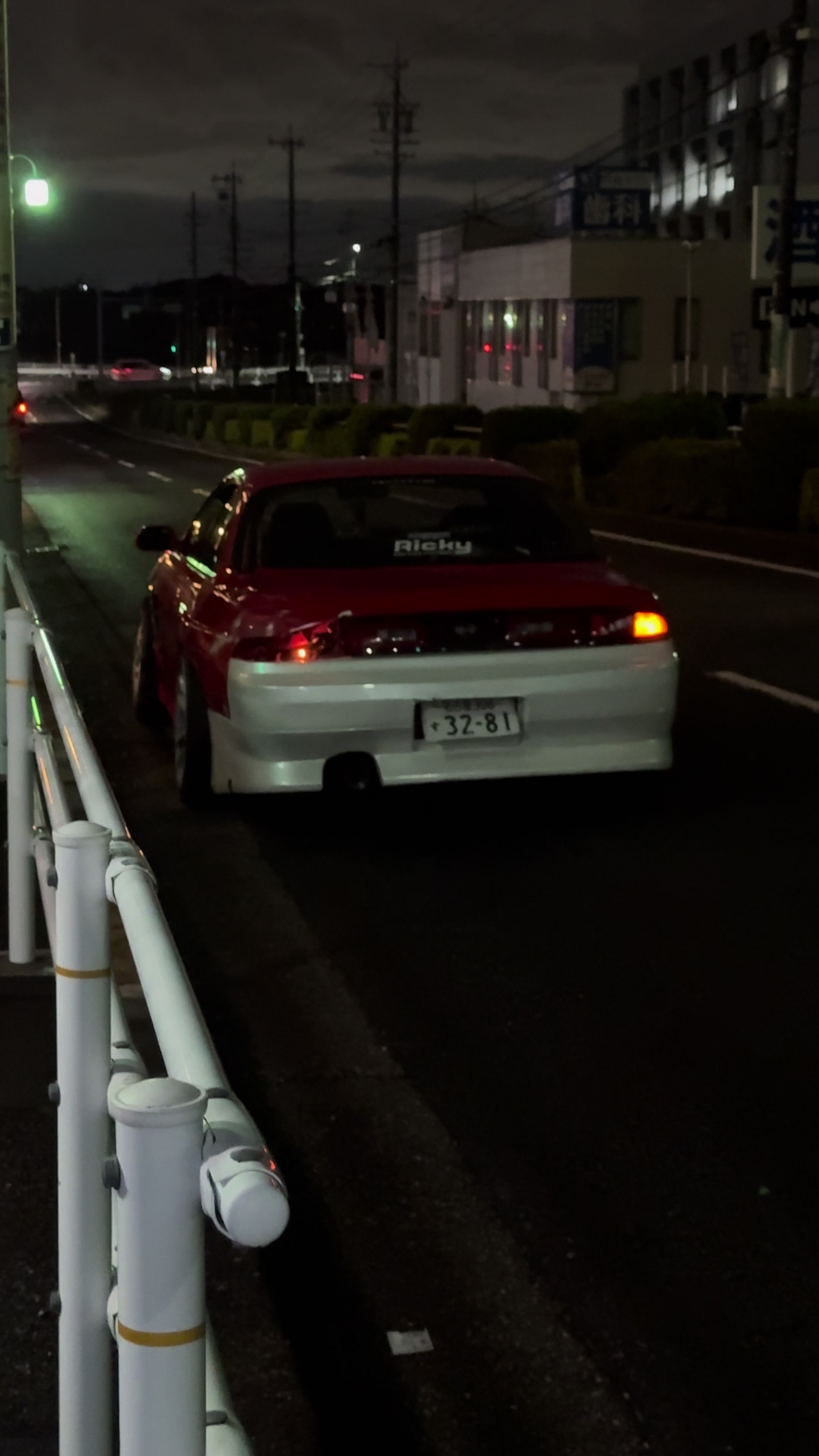 @るる