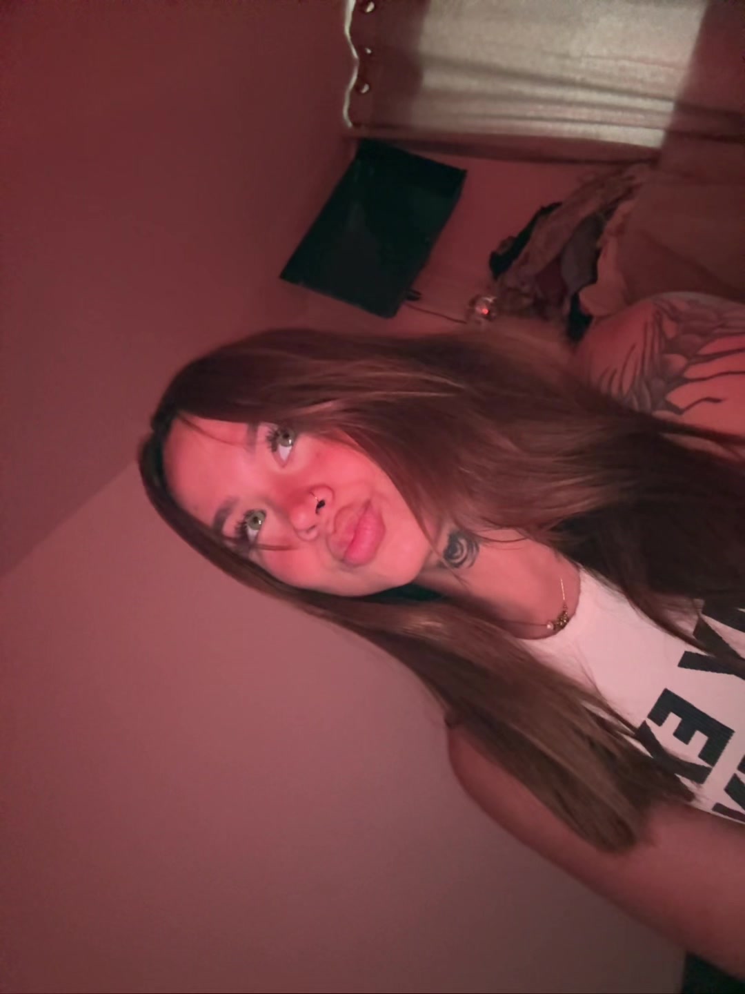 @Abril