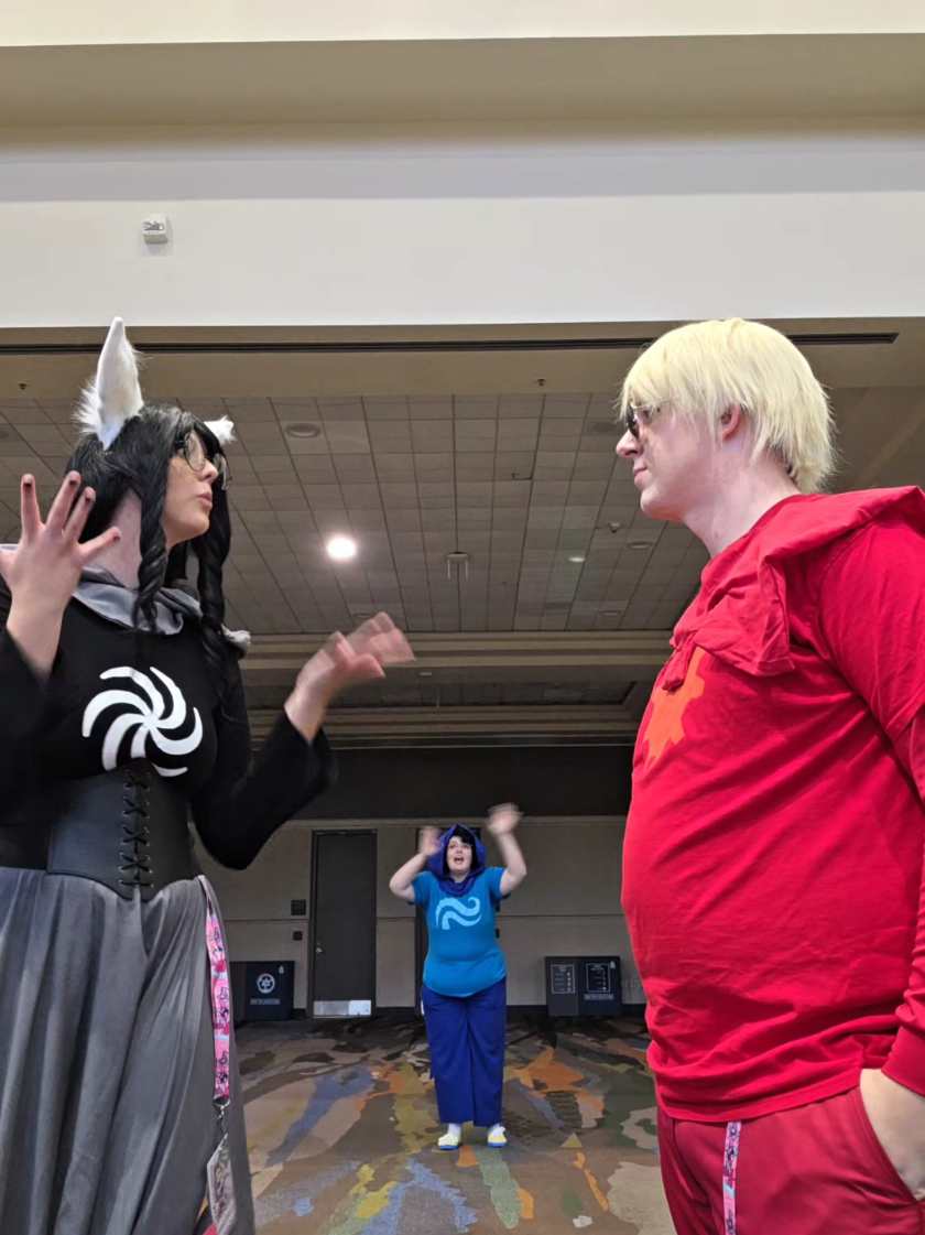 @IridescentCosplay