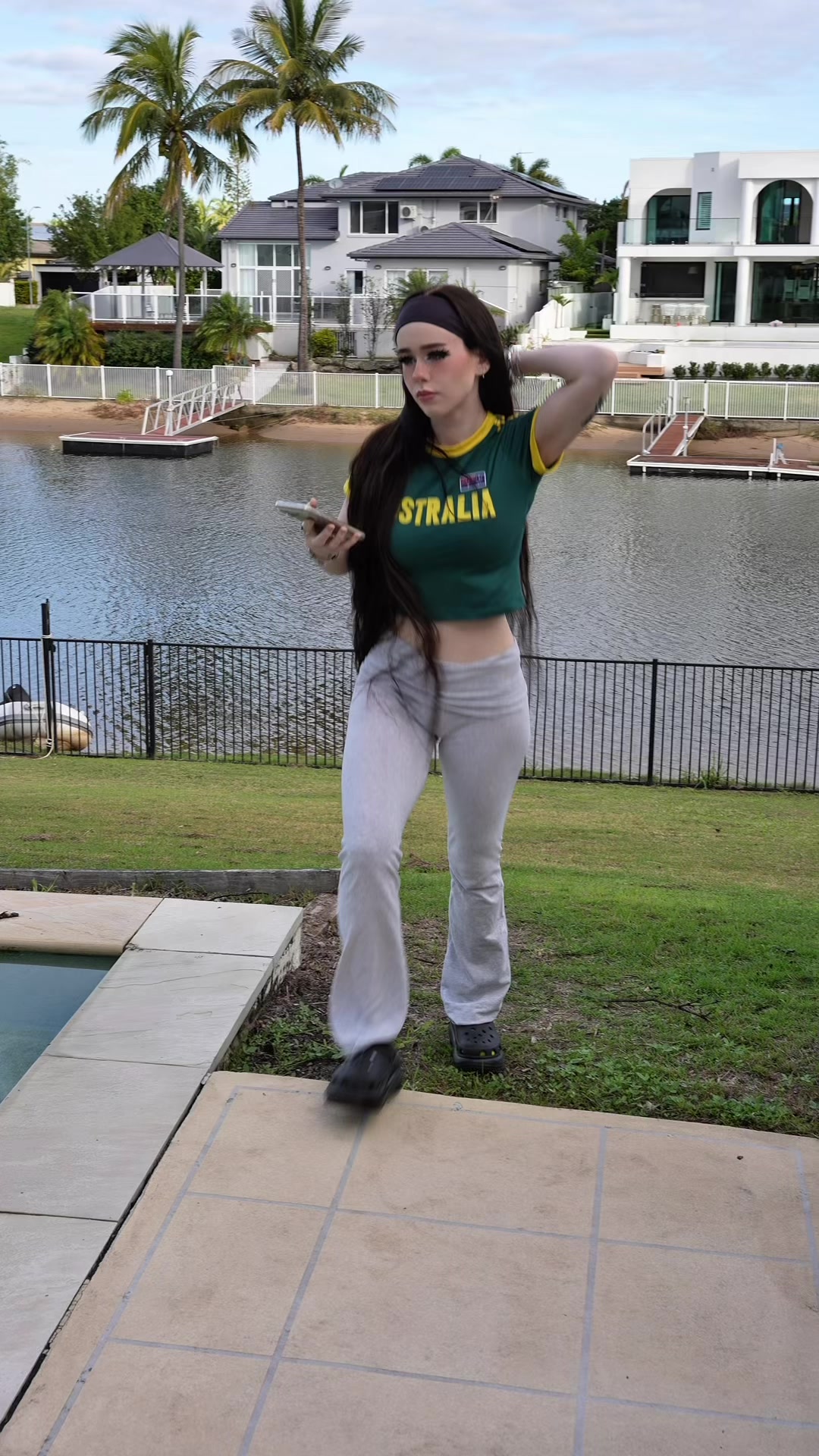 @lara walks